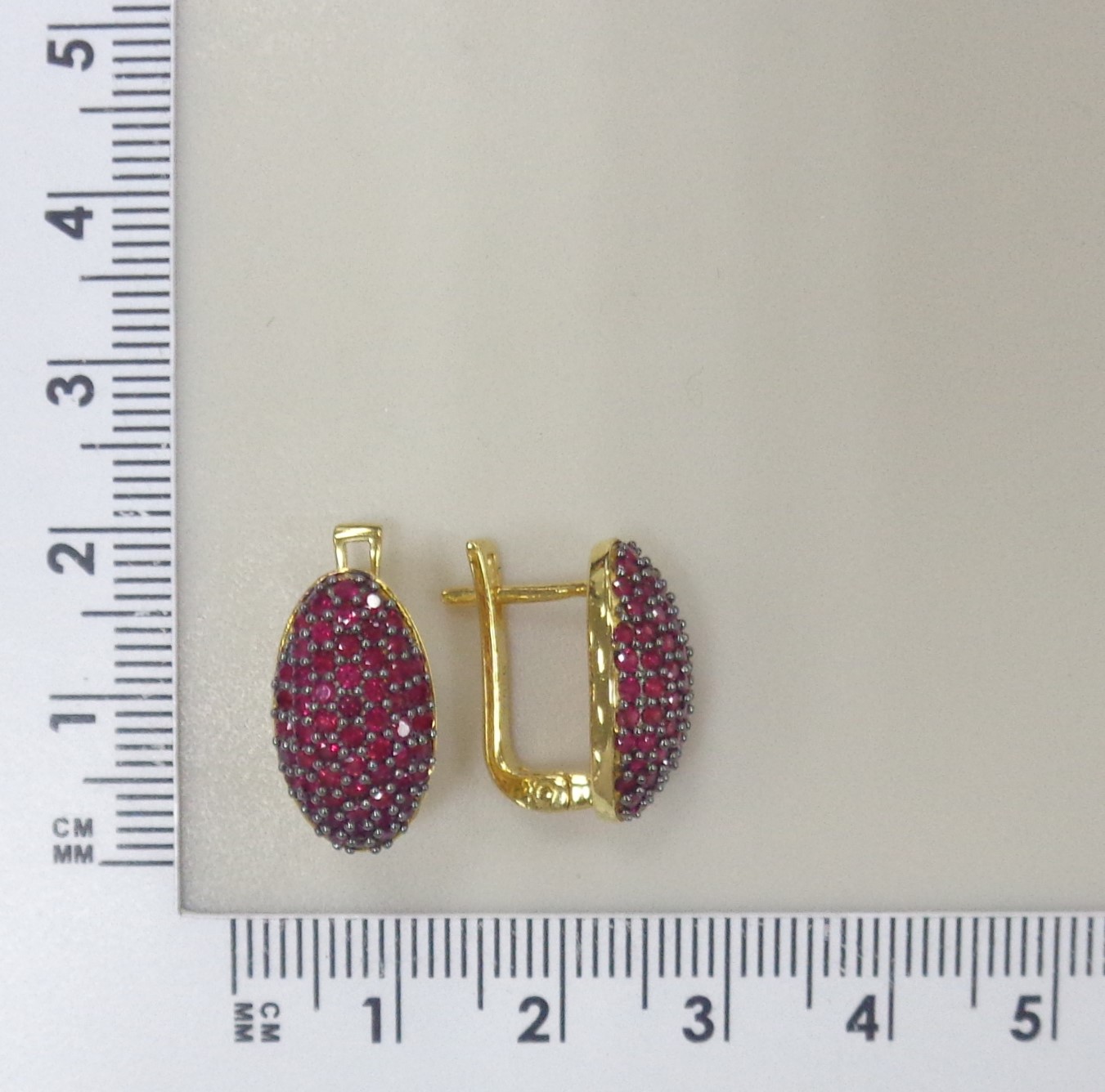 Серебряные серьги с рубинами